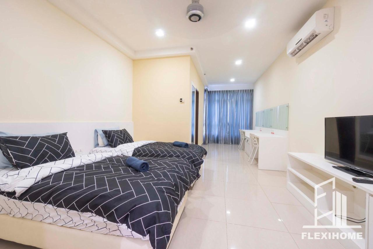 FlexiHome Shaftsbury: Day-Use Work Space in Cyberjaya Exterior photo